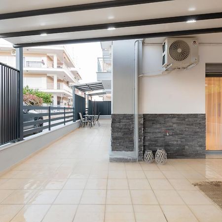 Sithoniars Luxury Ground Floor Apartment With Private Garden Neos Marmaras Exteriör bild