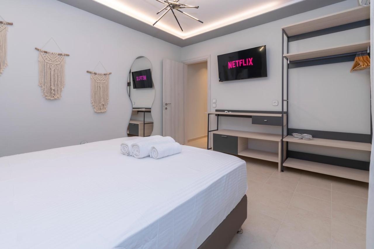 Sithoniars Luxury Ground Floor Apartment With Private Garden Neos Marmaras Exteriör bild