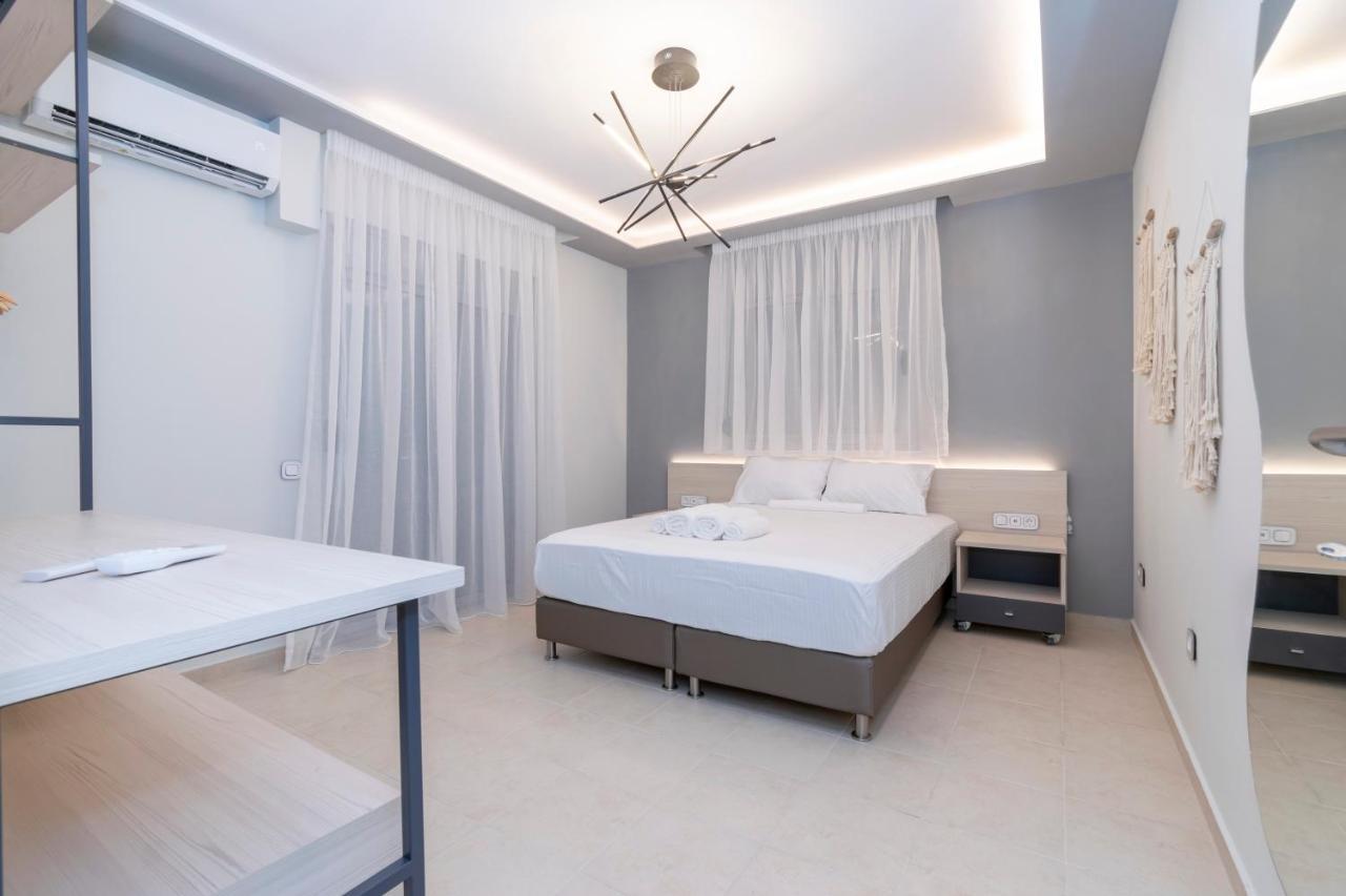Sithoniars Luxury Ground Floor Apartment With Private Garden Neos Marmaras Exteriör bild