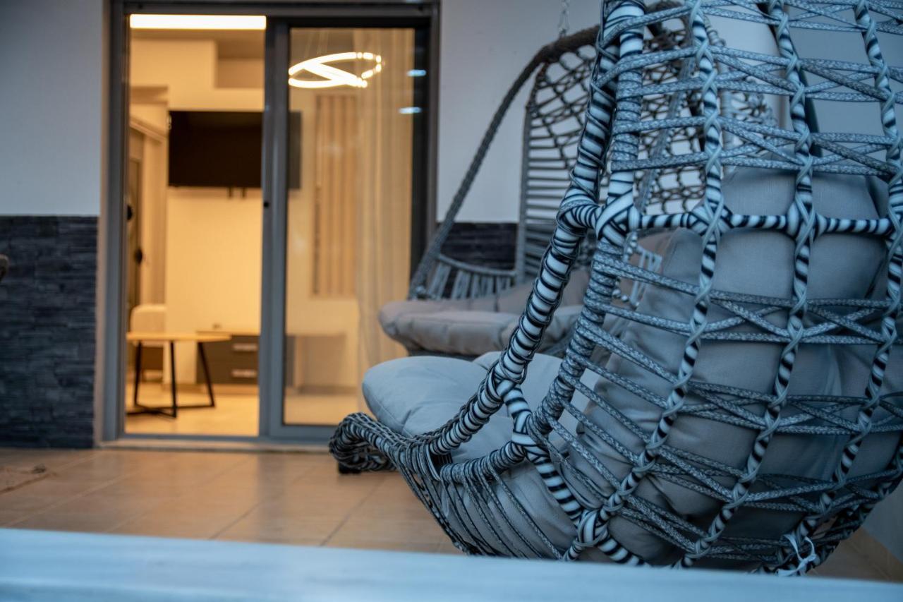 Sithoniars Luxury Ground Floor Apartment With Private Garden Neos Marmaras Exteriör bild