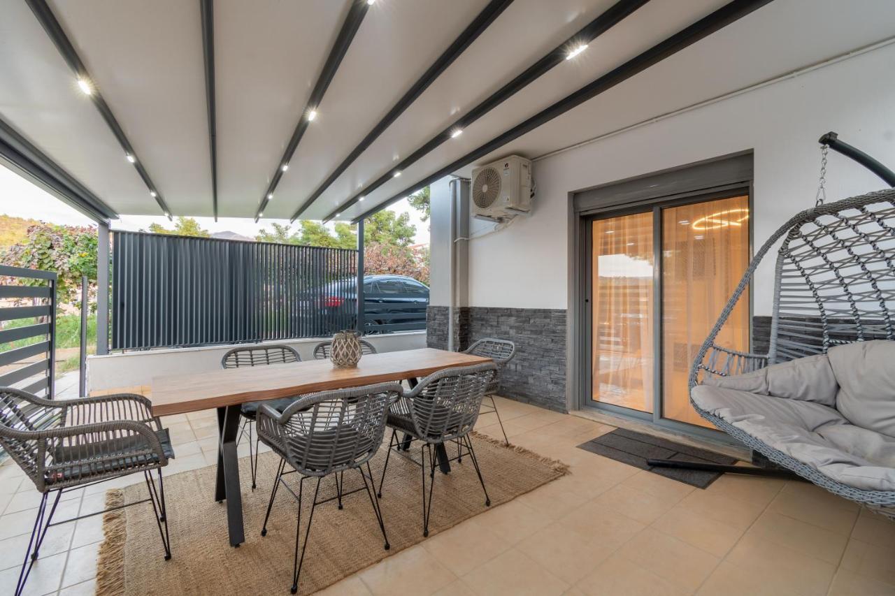 Sithoniars Luxury Ground Floor Apartment With Private Garden Neos Marmaras Exteriör bild